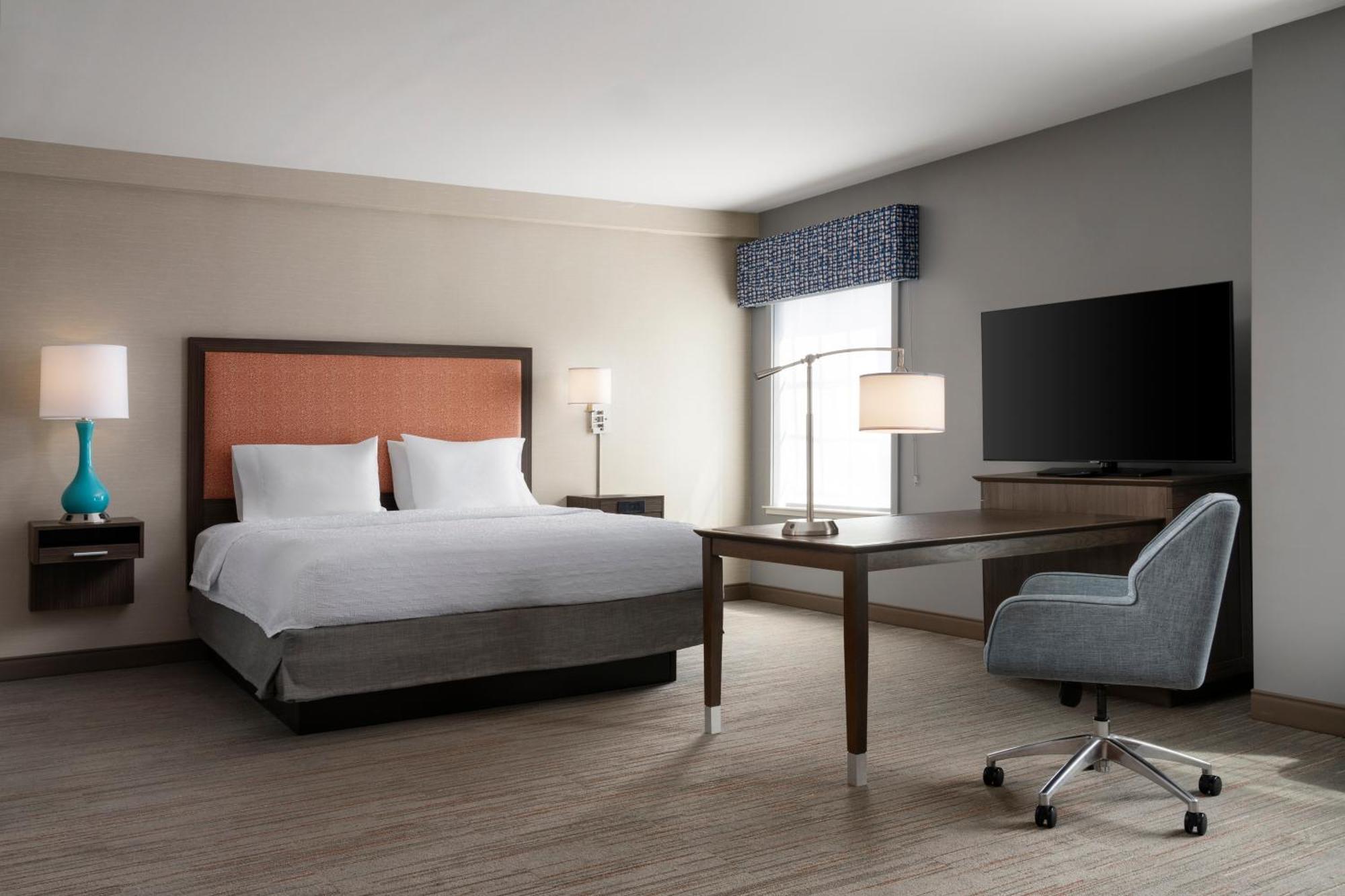 Hampton Inn & Suites Yonkers - Westchester Exterior photo