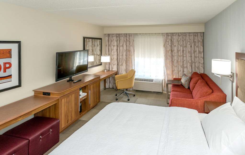 Hampton Inn & Suites Yonkers - Westchester Room photo
